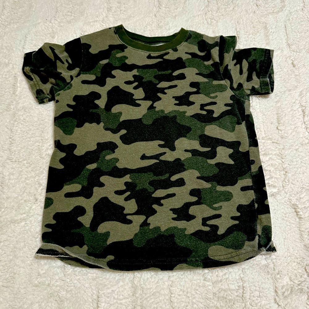 Boys T Shirts Bundle all shirts included size 4/5